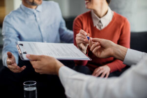 how to become lic advisor